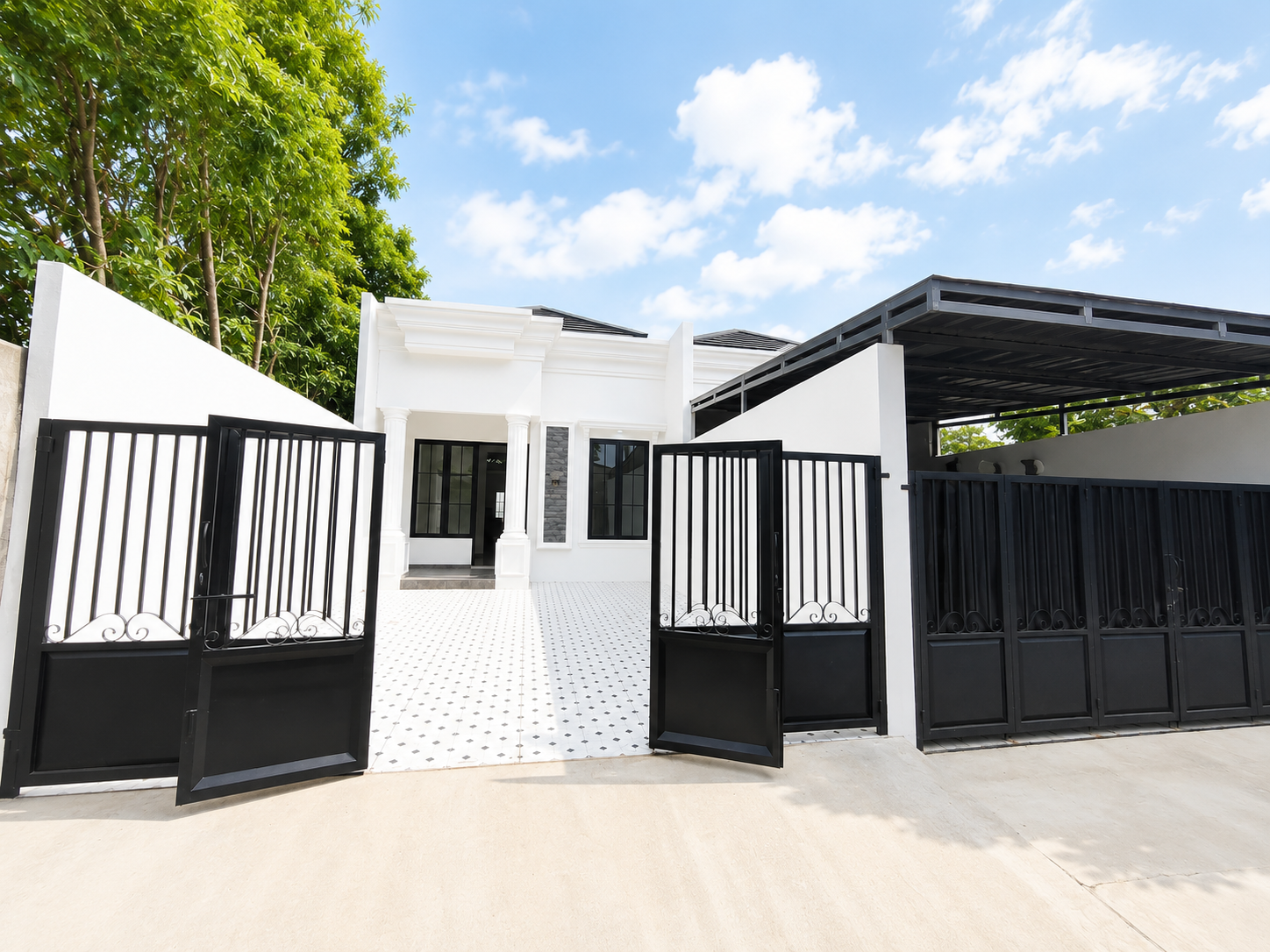 HULLS 13 RESIDENCE